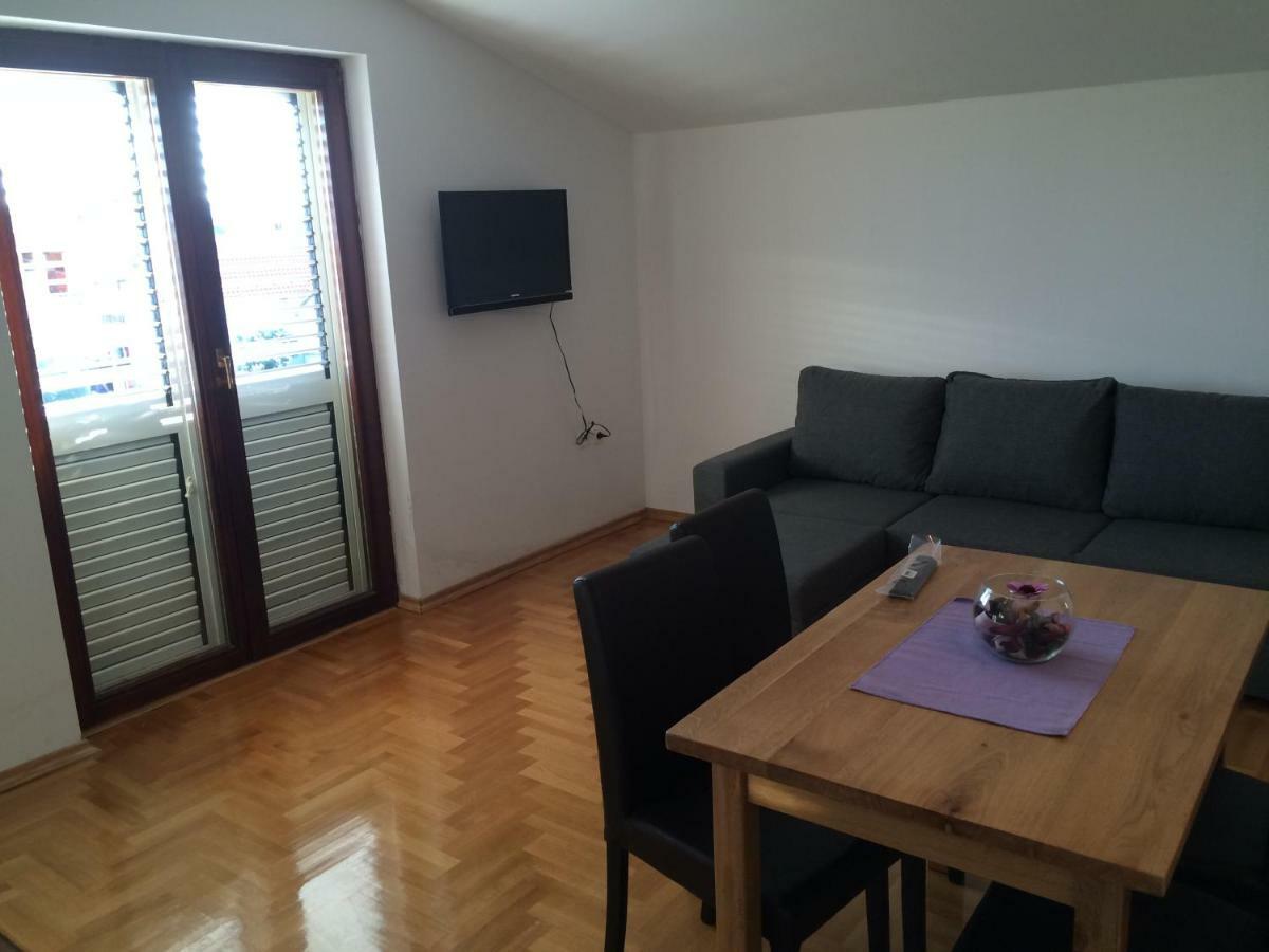 Apartments Antonija Sukosan Luaran gambar