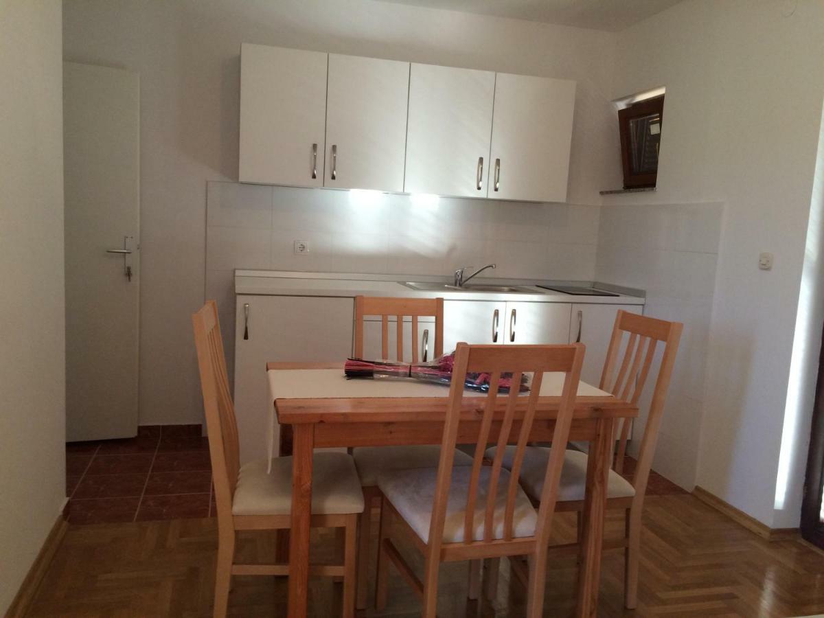 Apartments Antonija Sukosan Luaran gambar