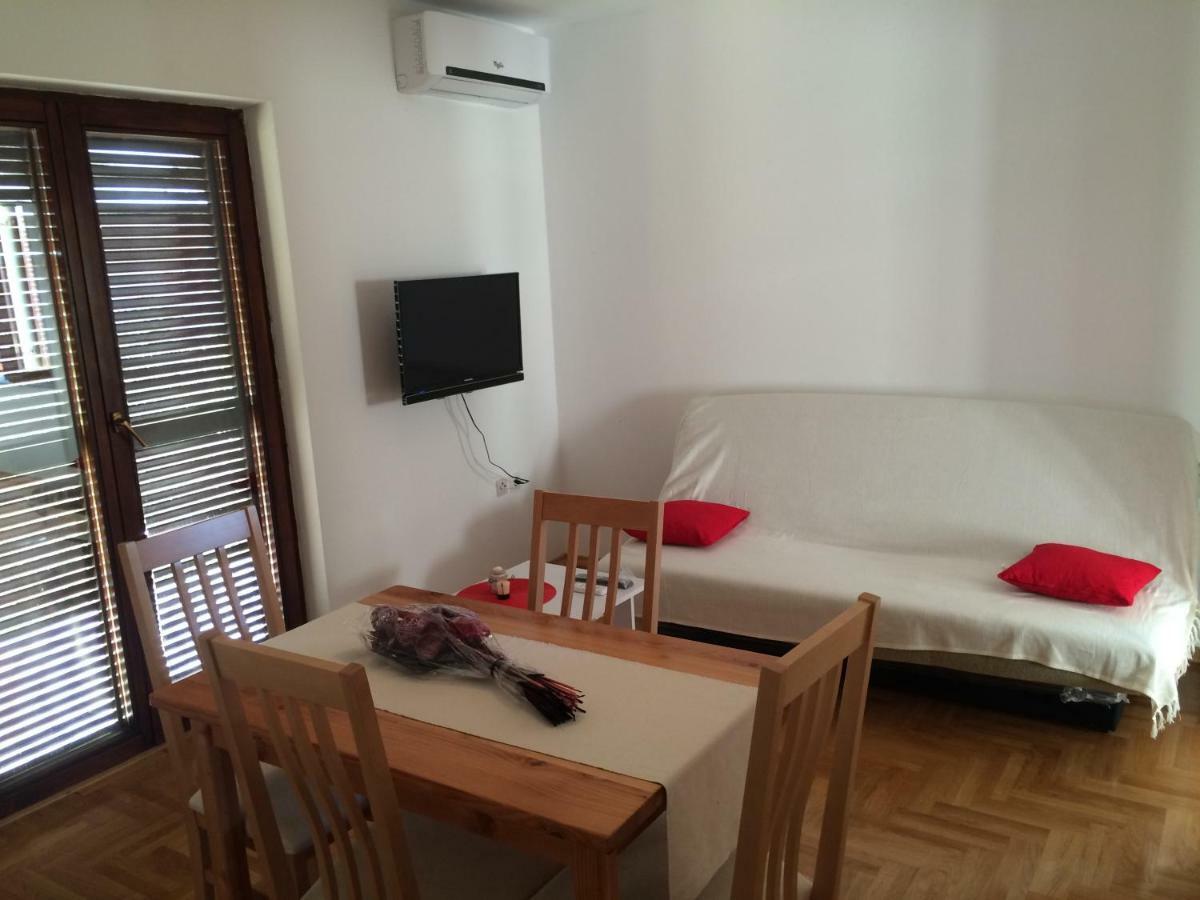 Apartments Antonija Sukosan Luaran gambar