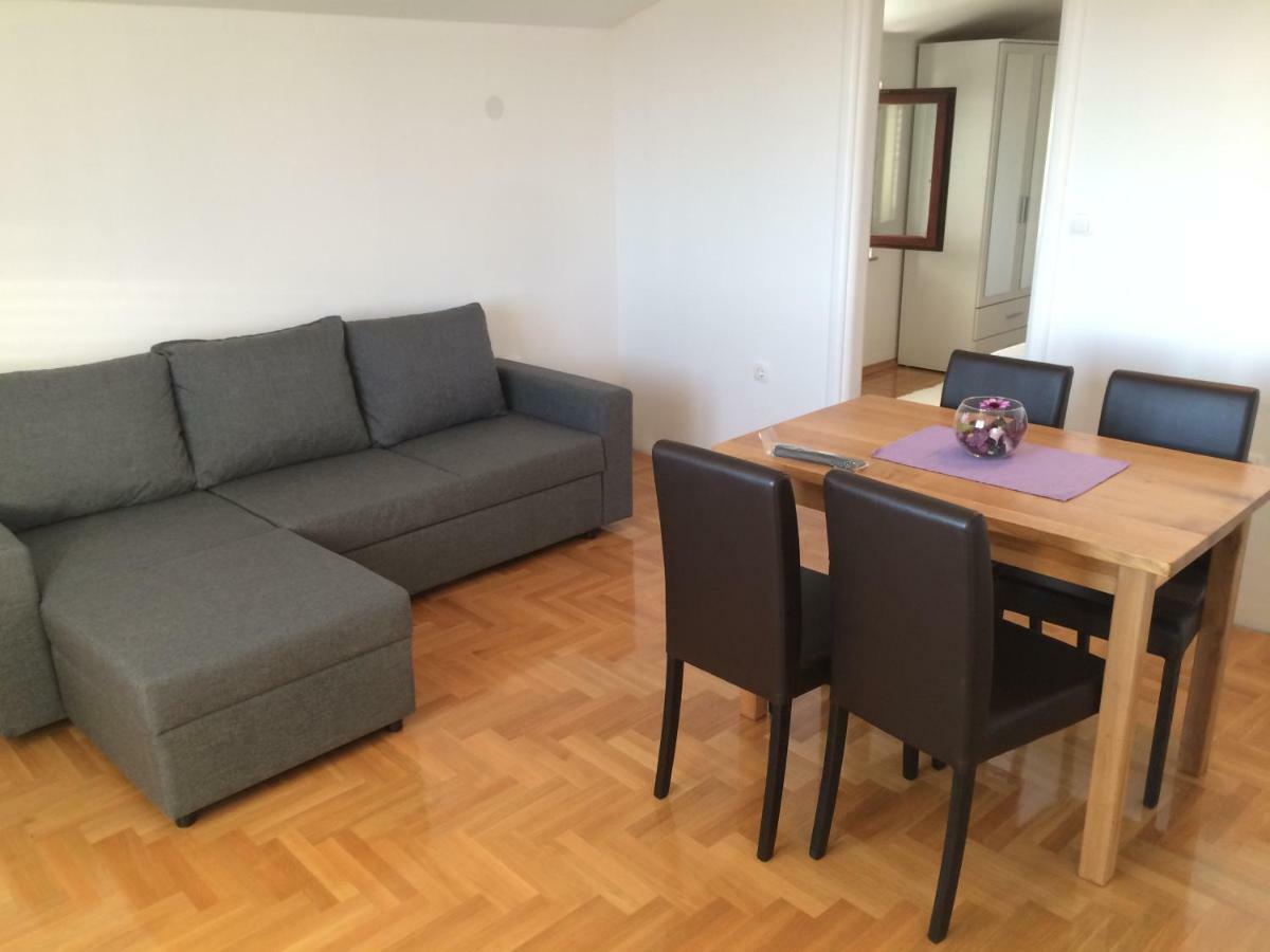 Apartments Antonija Sukosan Luaran gambar
