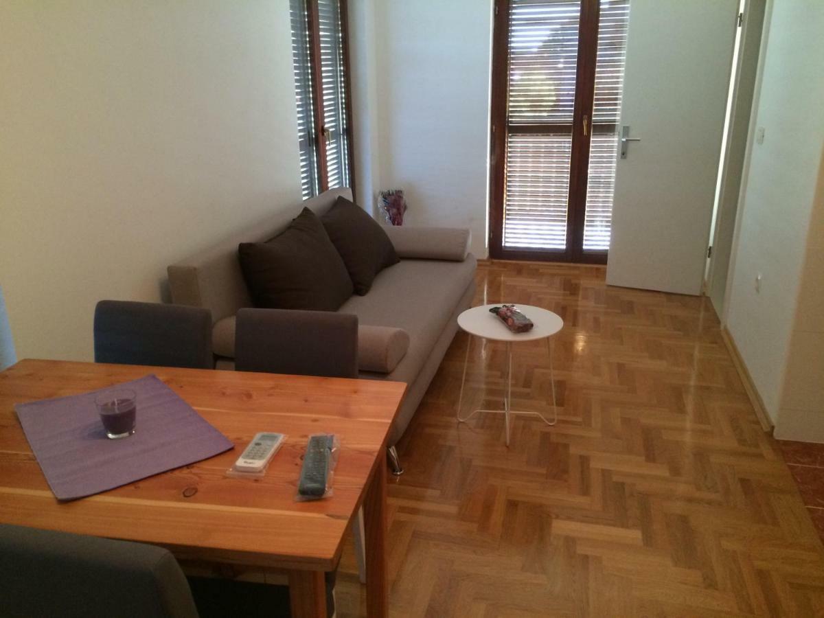 Apartments Antonija Sukosan Luaran gambar