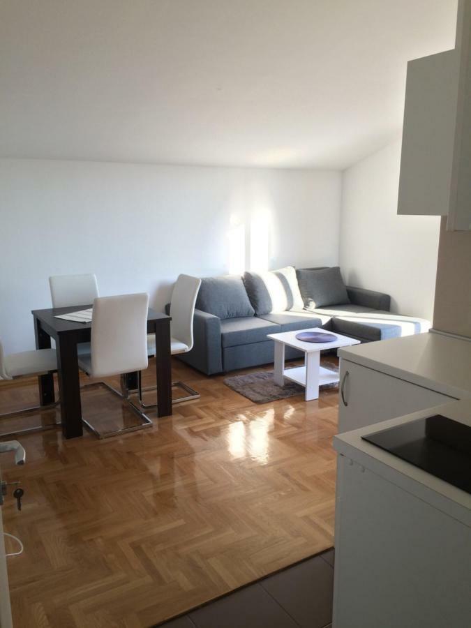 Apartments Antonija Sukosan Luaran gambar